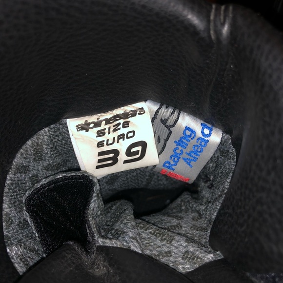Women’s (US 6) Alpinestars motorcycle boots. - Picture 6 of 11
